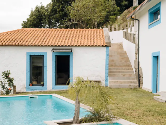 Casa com piscina exterior